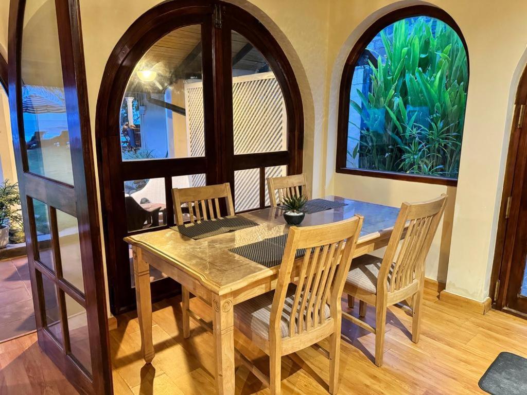 לינה וארוחת בוקר אונה ואטונה Isle Of Thalpe מראה חיצוני תמונה